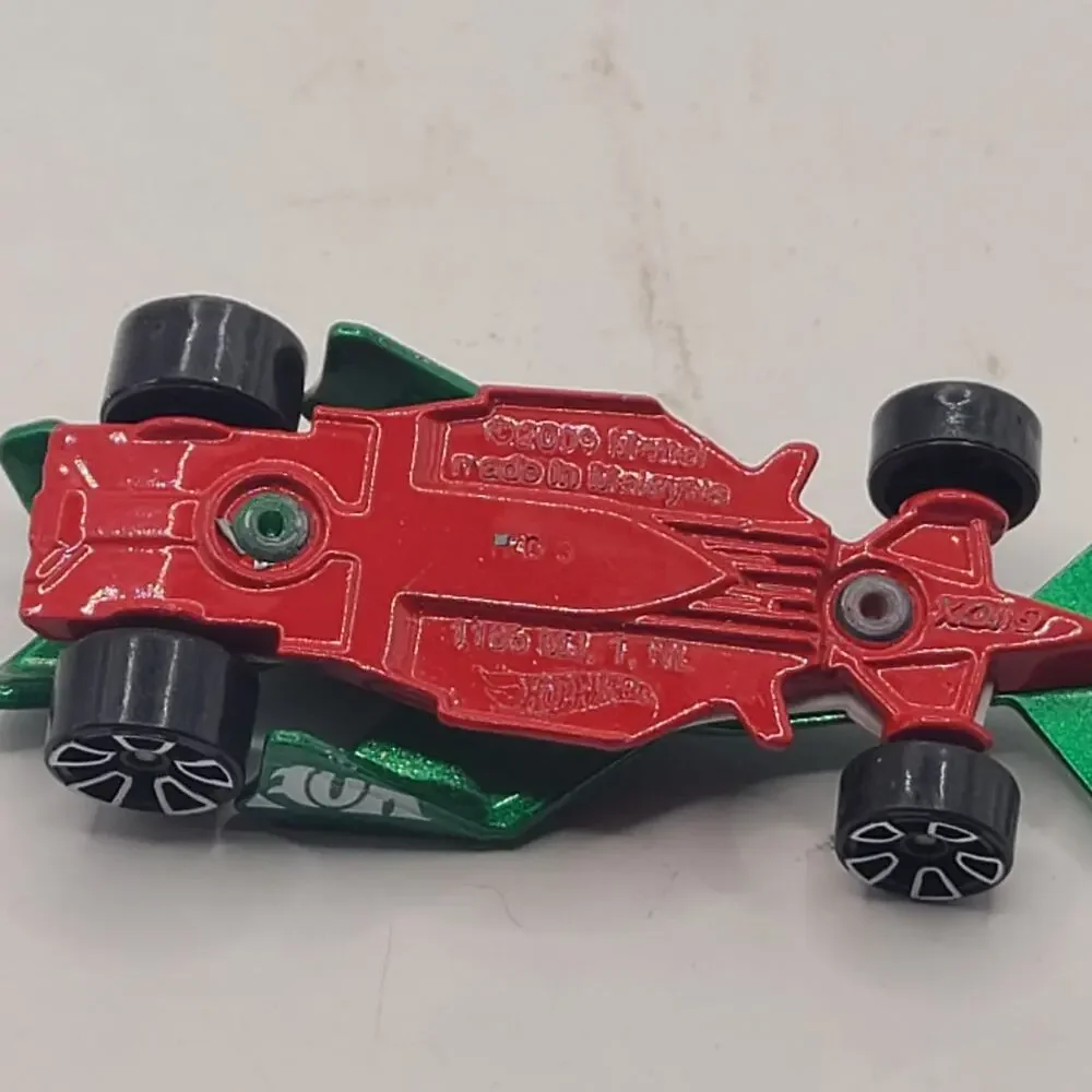 Hot Wheels 2009 Mattel X-1120 Green Jet Racecar - Toy Car